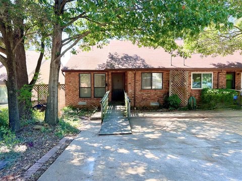 Dallas Duplex Near University