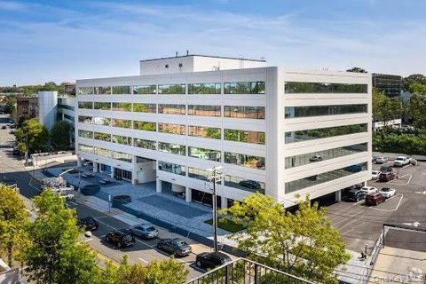 Office Sublease in Great Neck