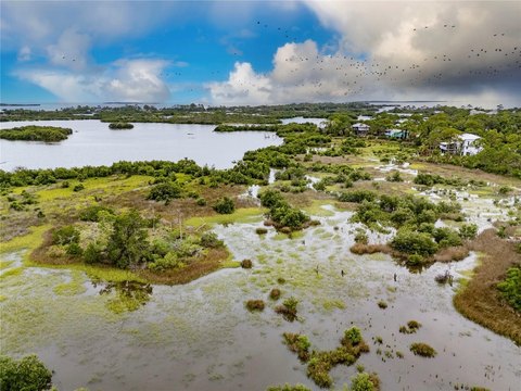 LAND - CEDAR KEY, FL