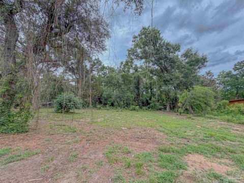 LAND - Milton, FL