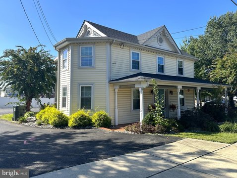 Downtown La Plata Office Space