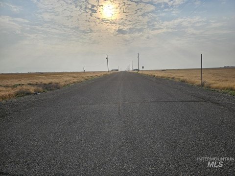 5-Acre Parcel with Mountain Views