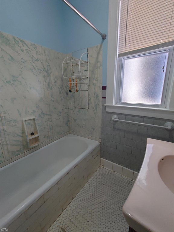 Picture 19