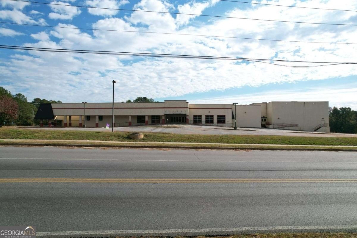 Riverdale Warehouse/Studio Opportunity