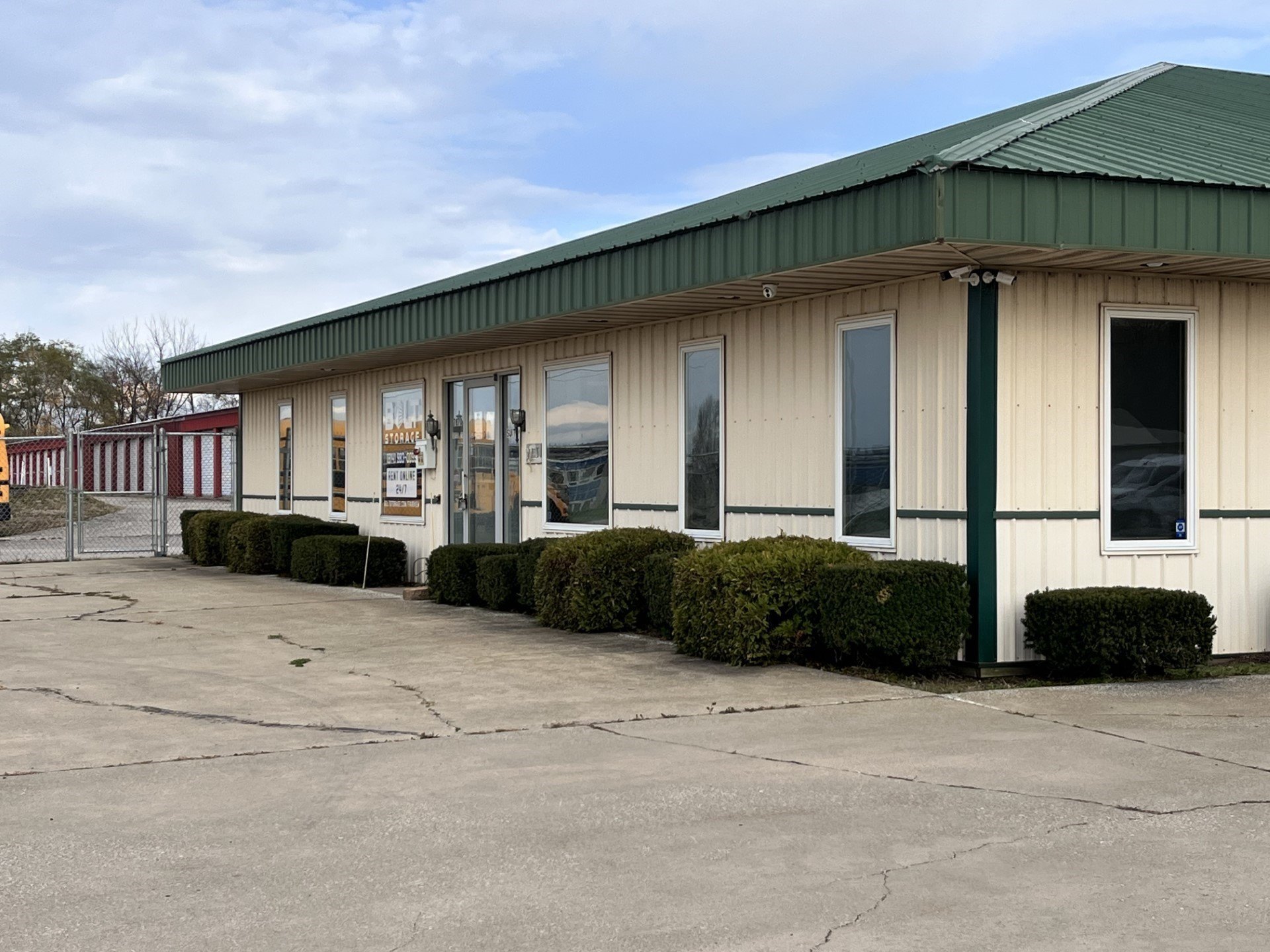 Fairview Commercial Space For Lease