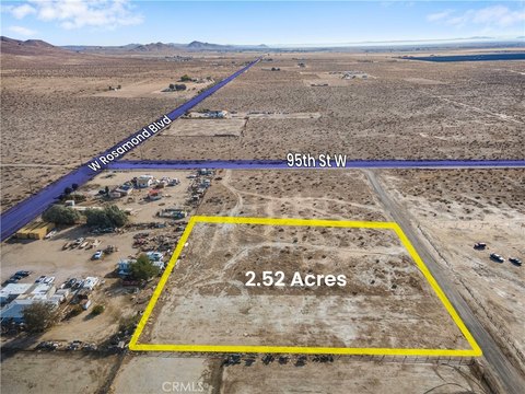Residential Land in Rosamond, CA