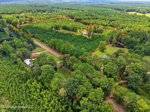 Land, Carthage, MS