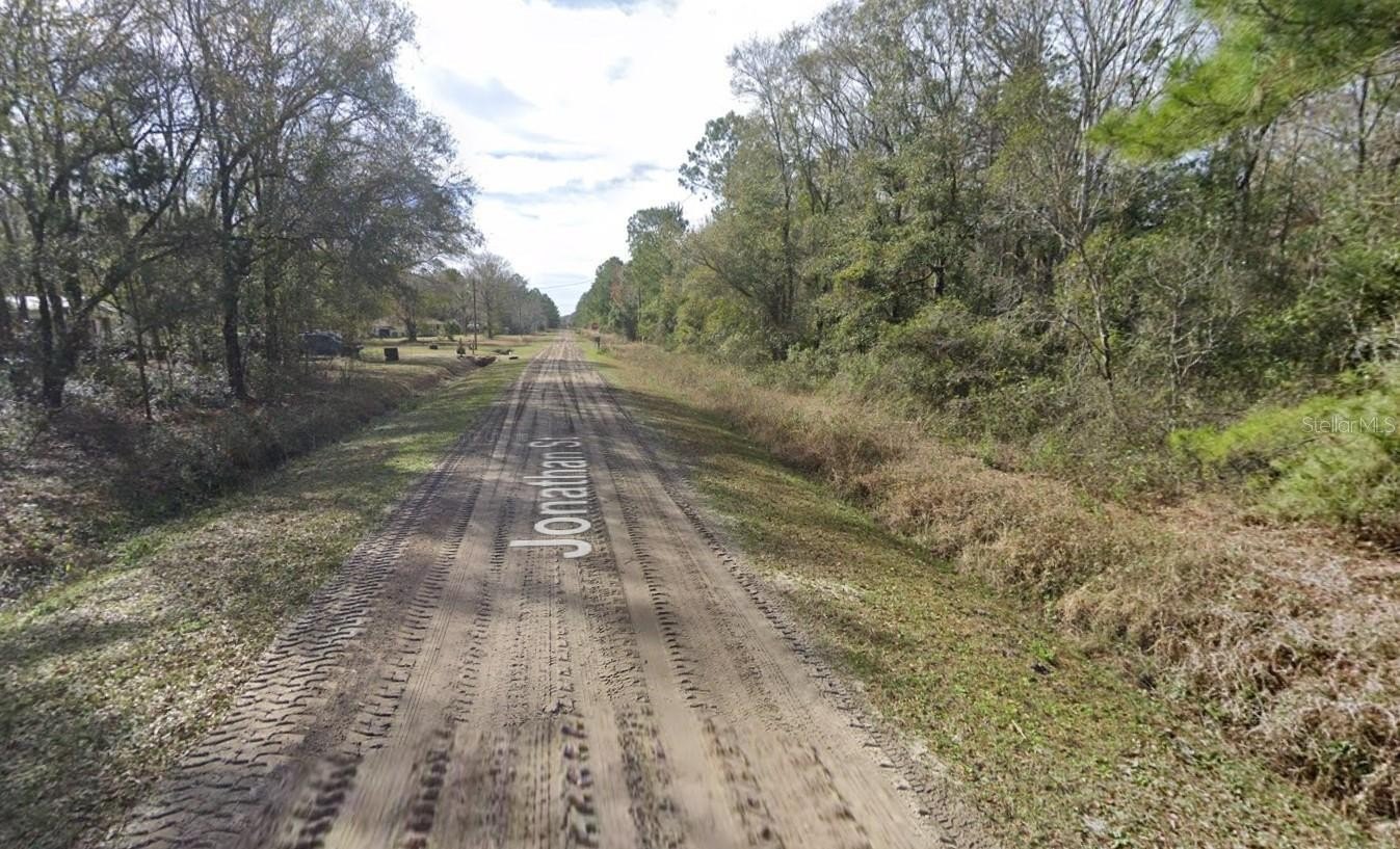 Spacious Land in Hastings, Florida