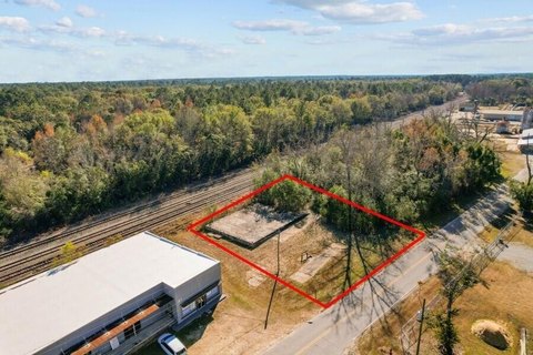 Industrial Lot in Jesup, GA