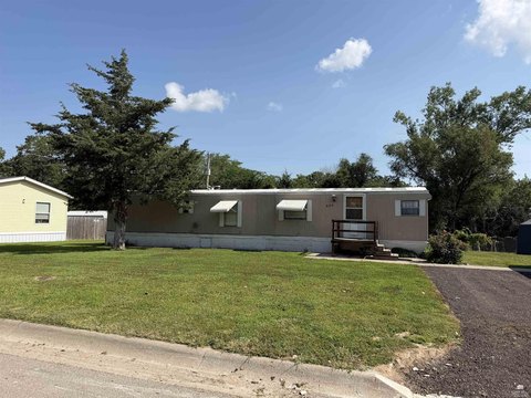 LAND - Junction City, KS