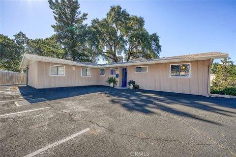 Lakeport Live/Work Ready Property