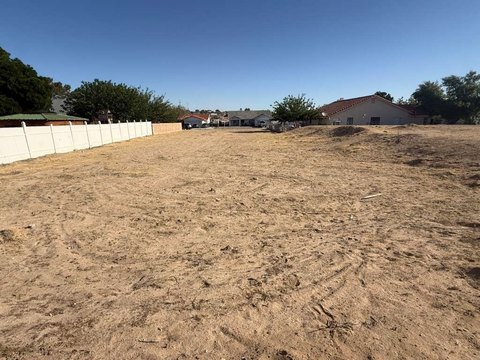 Gentle-Slope Residential Building Lot