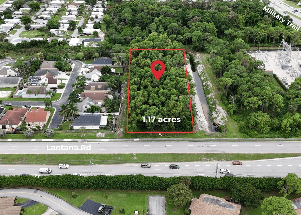 Lantana Rd, Atlantis, FL 33462