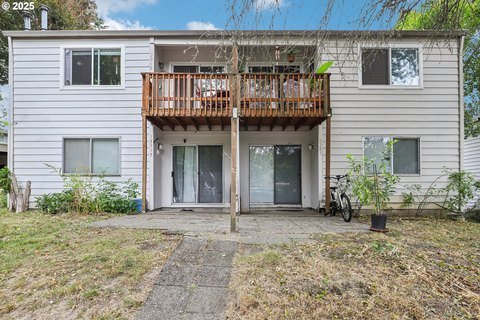 Beaverton Fourplex with Upside Potential