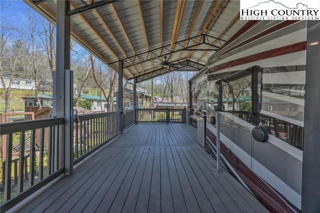 Creekside Living in West Jefferson