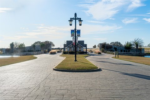 Land, Whitney, TX