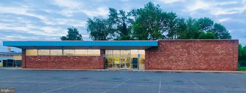 Freestanding Retail Building in Pennsville