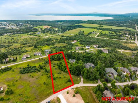 Land, Petoskey, MI