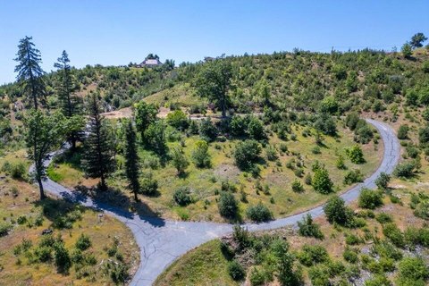 Land, Redding, CA