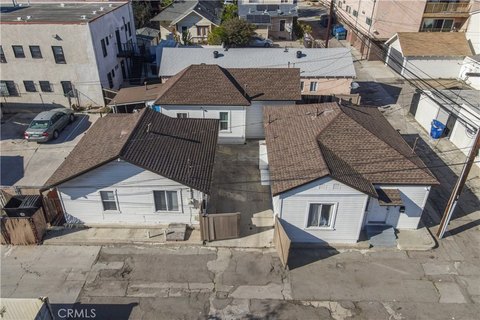 Three-Unit Multifamily Bungalow