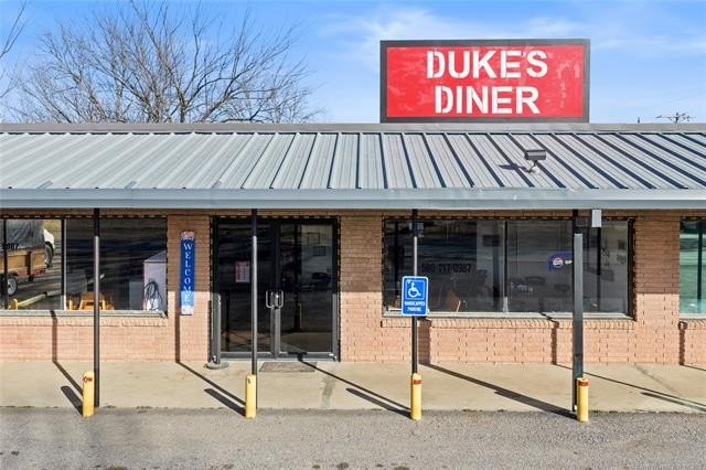 Turn-Key Restaurant Facility For Sale