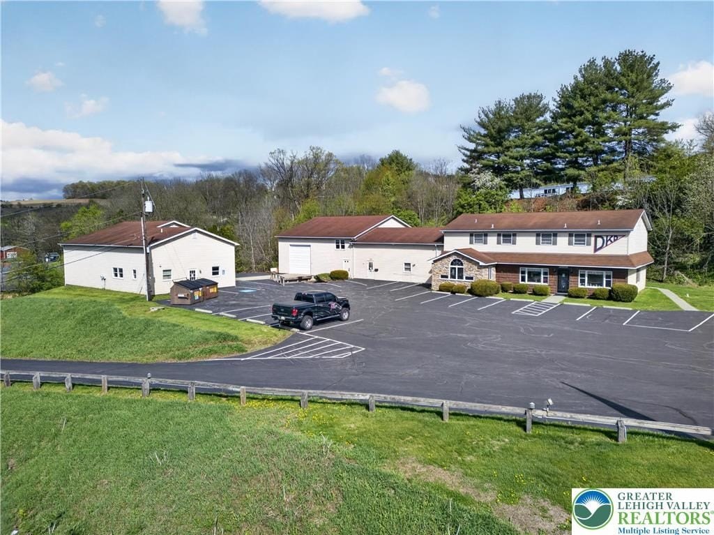 MacArthur Road Retail/Warehouse Opportunity