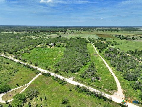 LAND - Stockdale, TX