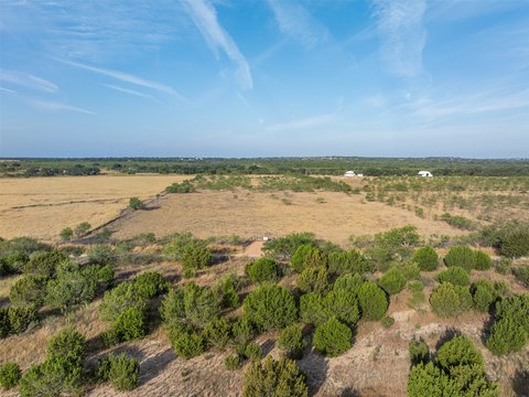 Rochelle, TX 10-Acre Ranch