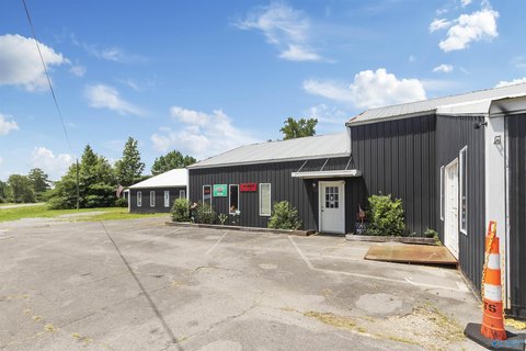 Warehouse with Apartment in Cleveland