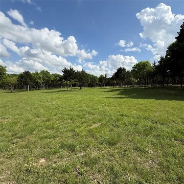 Spacious Residential Lot in DeSoto