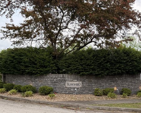LAND - London, KY