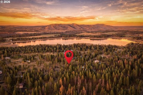 Land, TyghValley, OR