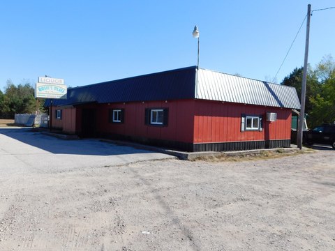 Turn-Key Bar/Restaurant with Home