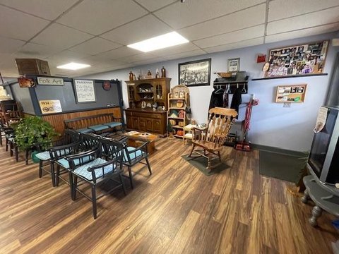 Established Hair Salon in Plaza