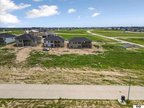 Flat Lot in Avante Community