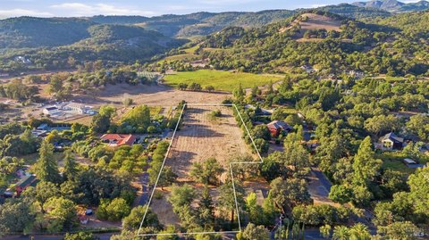 Land, Sonoma, CA