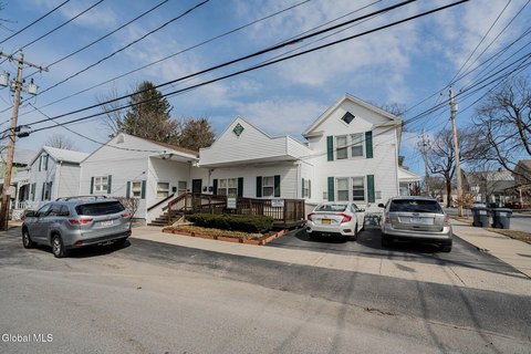 Picture of Office space at Elm St 178, Saratoga Springs, NY