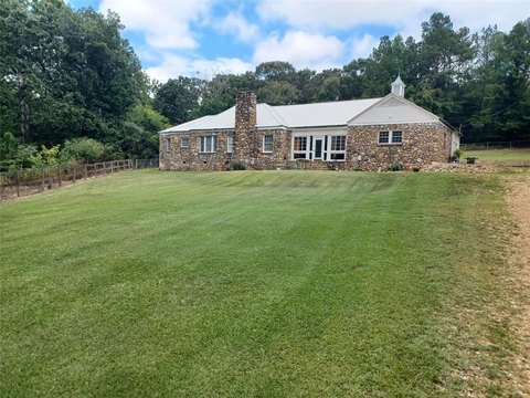 Historic Stonehurst House on Large Land