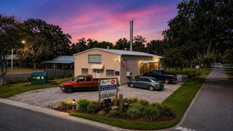 Auto Body Shop with 3 Bays