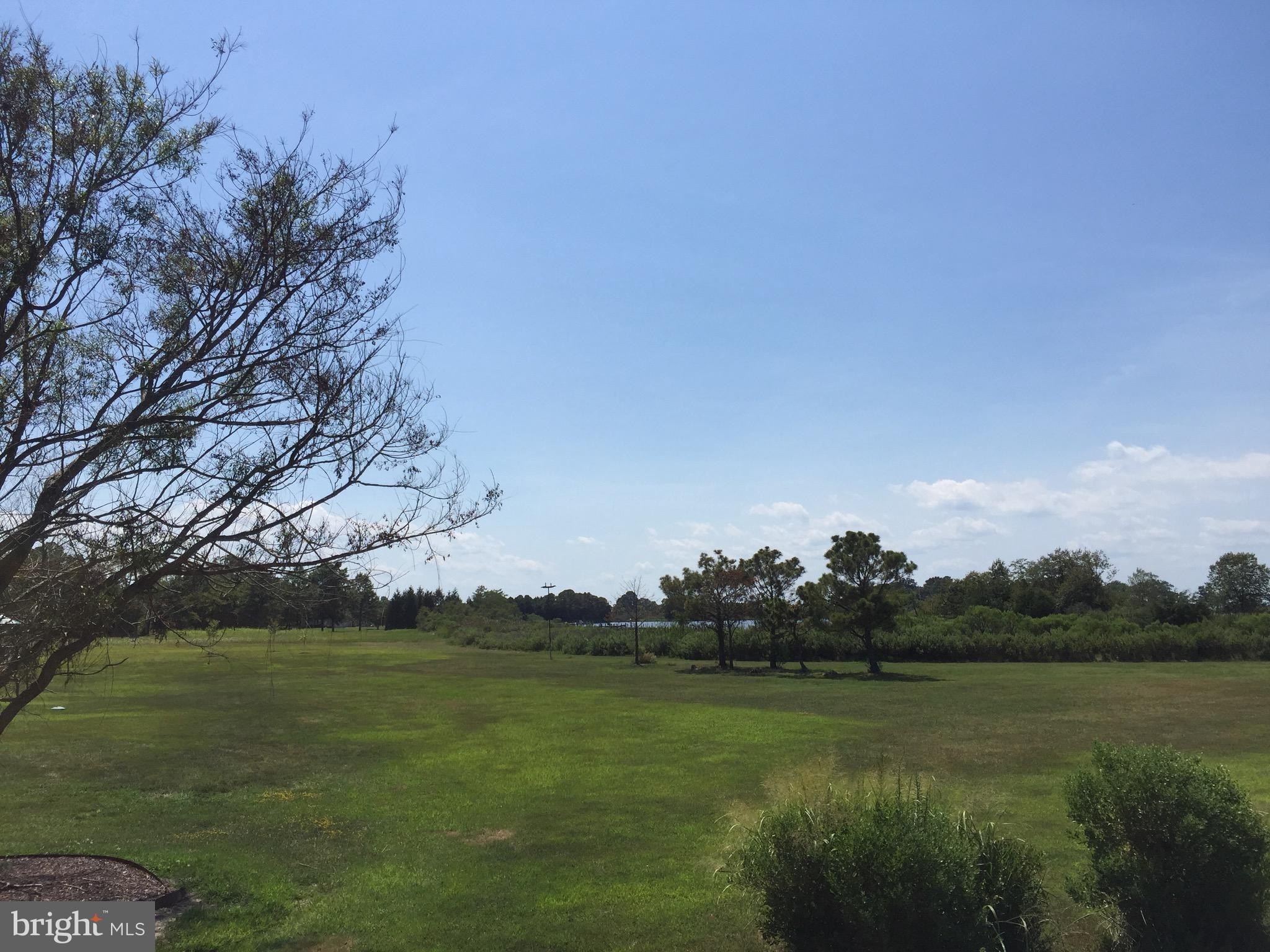 Buildable Lot in Waterfront Community