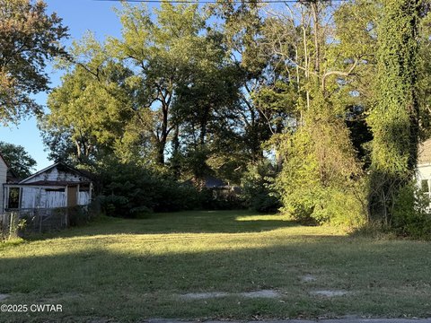 LAND - Jackson, TN