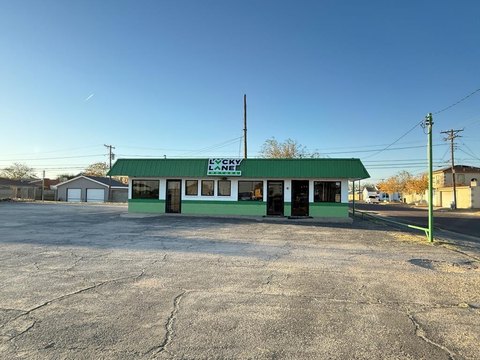 Automotive Service Garage with Offices