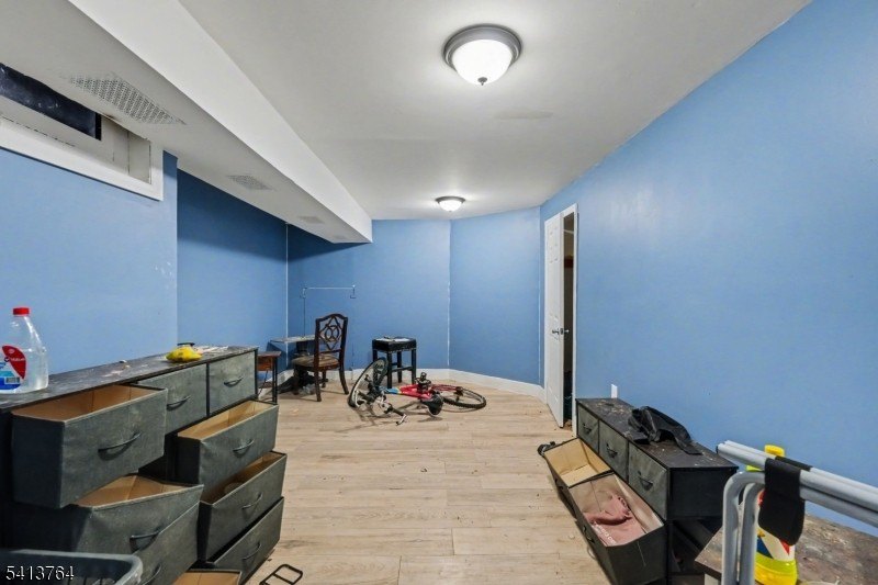 Picture 42