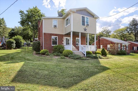 Waynesboro Duplex: Investment Opportunity