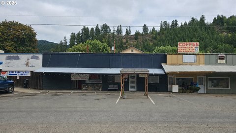 Riverfront Bar with Living Quarters