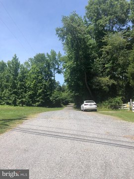 Land in White Plains, MD