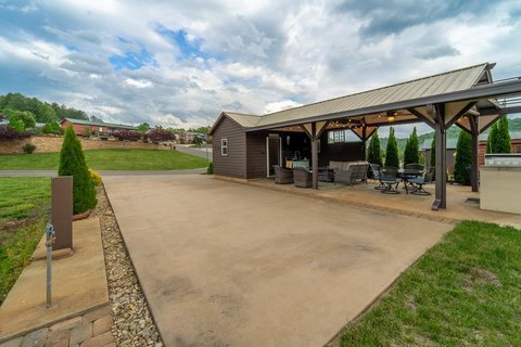 Upscale RV Resort Living