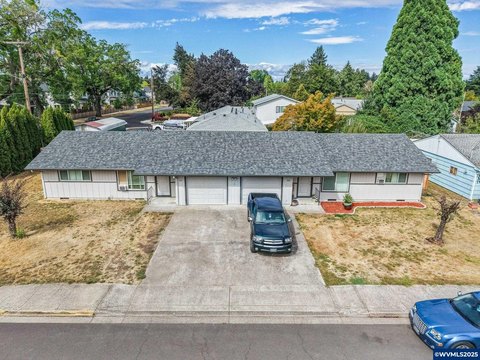 Turnkey Duplex in Prime Location