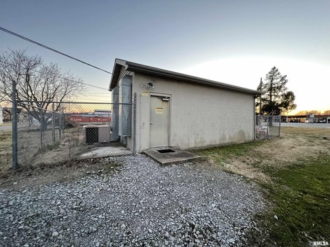 Commercial Lot in Shawneetown