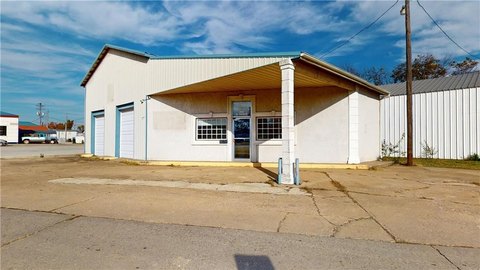 Nevada, MO Commercial Flex Space
